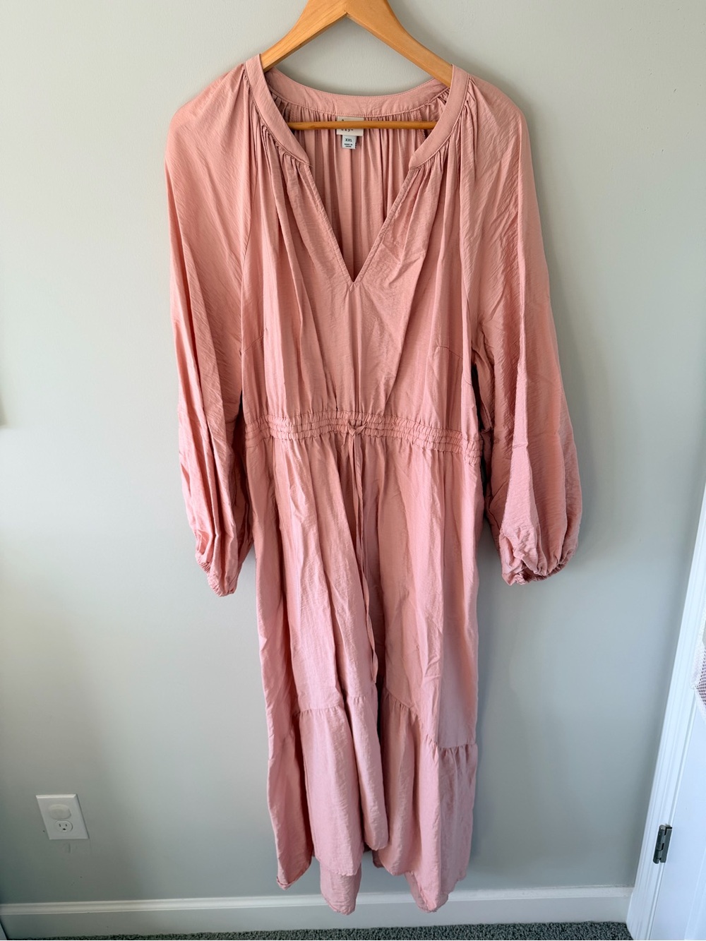 Blush Pink Tiered V-Neck Maxi Dress